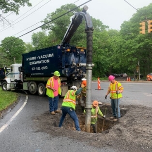 Vacuum excavation